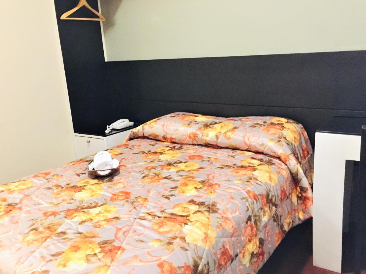 Hostal Carlos Tenaud Λίμα Εξωτερικό φωτογραφία