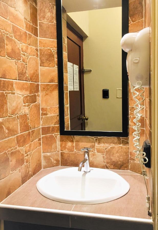 Hostal Carlos Tenaud Λίμα Εξωτερικό φωτογραφία
