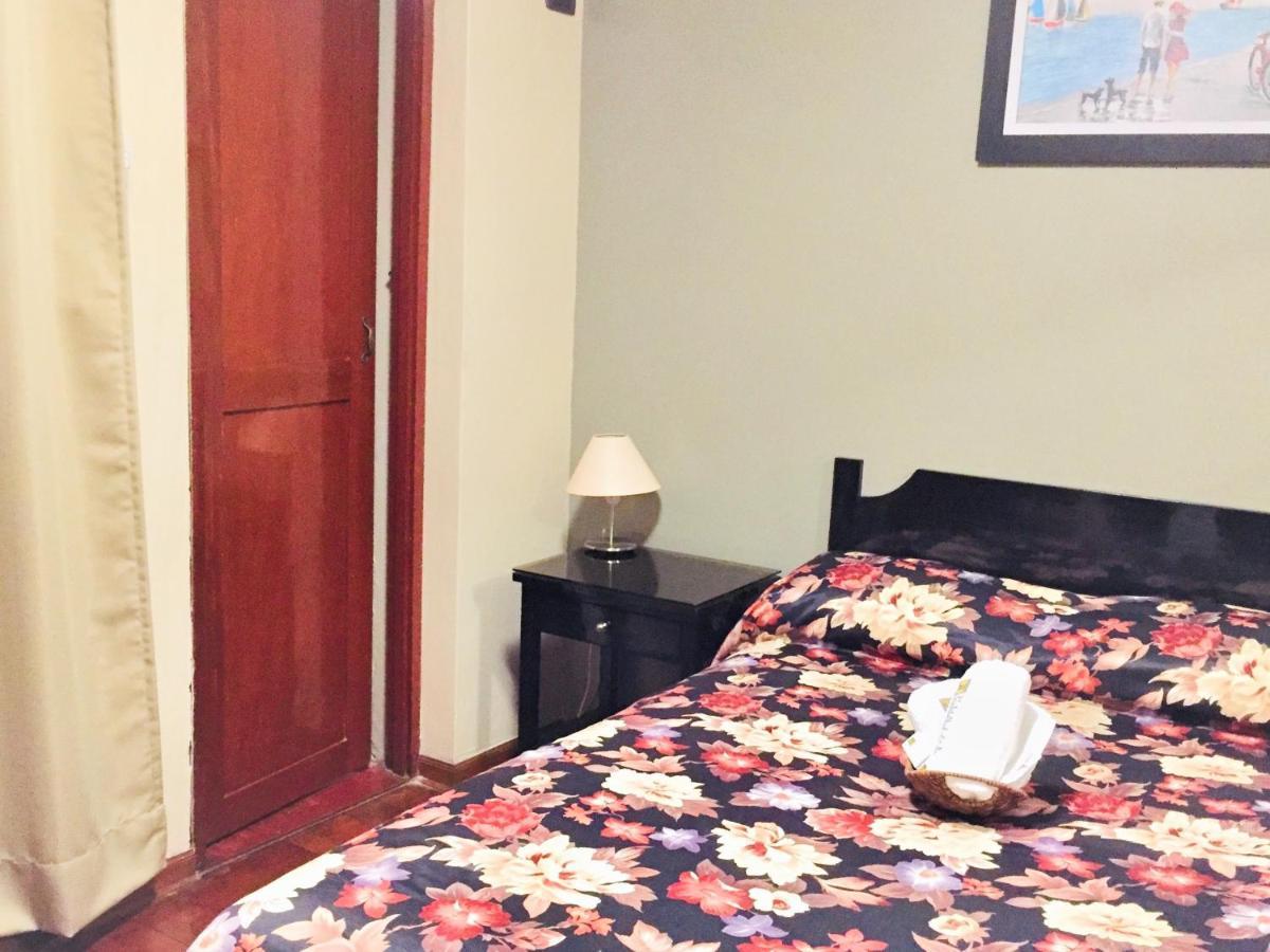 Hostal Carlos Tenaud Λίμα Εξωτερικό φωτογραφία