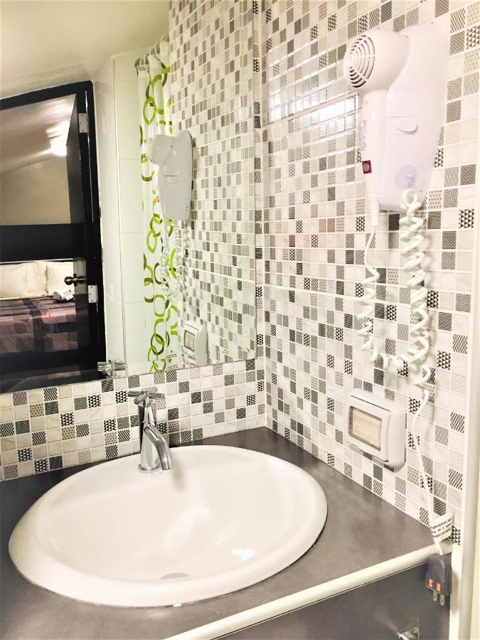 Hostal Carlos Tenaud Λίμα Εξωτερικό φωτογραφία